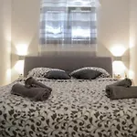 Modern Getaway For Two Ρόβινι