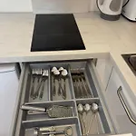 Διαμέρισμα Modern Getaway For Two