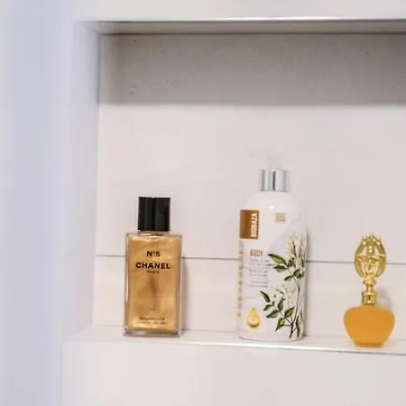 Modern Getaway For Two *