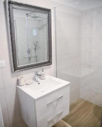 Modern Getaway For Two *