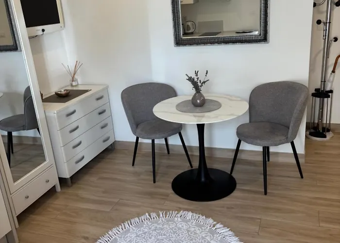 Apartamento Modern Getaway For Two