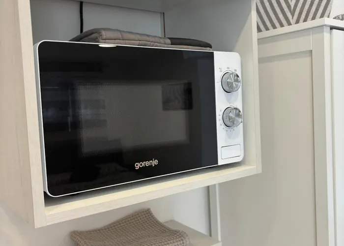 Modern Getaway For Two *