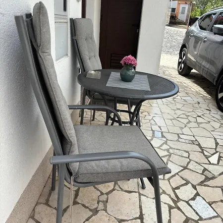 Modern Getaway For Two * Ρόβινι