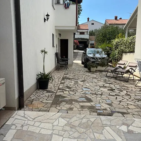 Modern Getaway For Two Διαμέρισμα